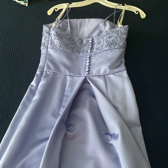 Size 2 Periwinkle dress from David’s Bridal. Wore once I have cleaned the dress - Picture 13 of 14